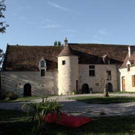 Ferme-Château de Cordey & Spa, hotel di Cordey