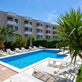Sunny Garden Adria