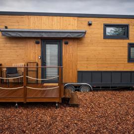 KE-Tiny-Siedlung Haus Buddy, hotel in Oerlenbach