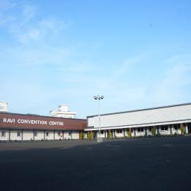 Ravi Convention Centre โรงแรมในRājānagaram