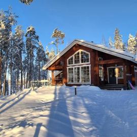 Villa Northern Glow, Kemijoki、ロヴァニエミのホテル