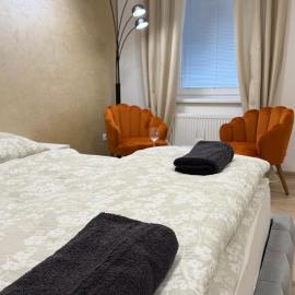 Přítluky horní Ze dvora, hotel a Břeclav
