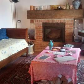 Quiet house in the green of the Po Valley costa de' Nobili pv, hotel din Santa Cristina e Bissone