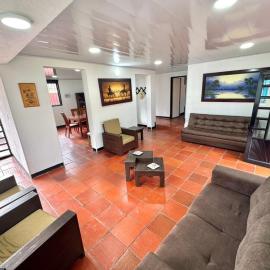 Country House with Garden in Nobsa, Boyacá