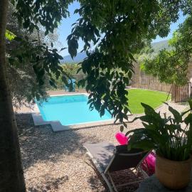 Gîte hérault cévennes avec piscine et tiny house, hotel a Ganges