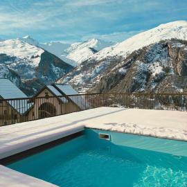Duplex 3 bedrooms 8 peoples Heated pool Ski in ski out