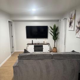 Chic & Comfy Apartment 2