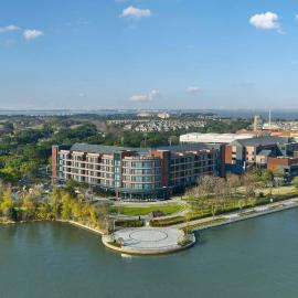 Sheraton Suzhou Yangcheng Lake, hotel sa Suzhou