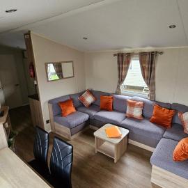 Great Yarmouth 10 Berth KP Holiday Home - NOW with Linen, hotel en Corton