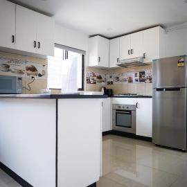 Rewasau में, होटल Malhana Apartments
