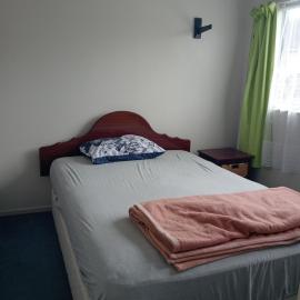 Budget holiday room one Spring street