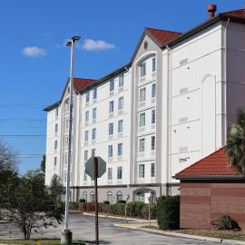 La Quinta Inn and Suites by Wyndham, Ocala, hotel in Ocala