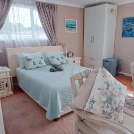 Knight & Sunshine Luxury Flatlet, Hotel in Kleinbaai