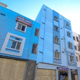 SPOT ON 81775 MOHIT GOKUL LODGE NEW LUXURY ROOM'S NEAR SECUNDERABAD RAILWAY STATION