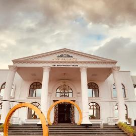 Sanctuary by JVS Palace, hotel 