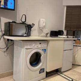London Studio Apartment, hotel a East Barnet