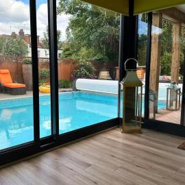 Chiswick Garden Studio with Outdoor Pool and Boutique Finish