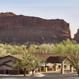 Slackline Moab, Outset Collection by Hilton, hotelli kohteessa Moab