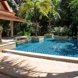 Baan Na Villa, готель у місті Satuk
