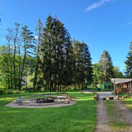 Camping Les Pommiers, ξενοδοχείο σε Comblain-au-Pont