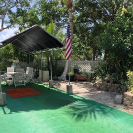 Paradise Found-Key Largo Kampground Divers Welcome، فندق في كي لارغو