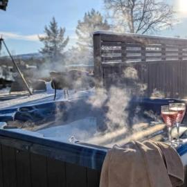 Frøybu- eksklusiv fjellhytte med jacuzzi, stor terrasse og plass til 12, hotel Størenben