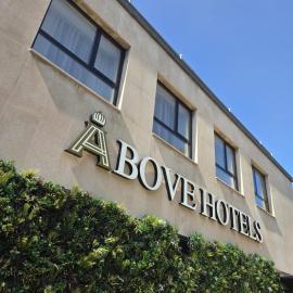 Above Hotels、バーンリーのホテル