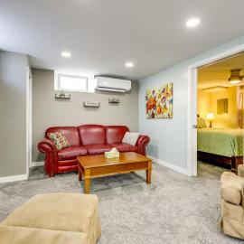 Close to Colleges: Worcester Apt w/ Lake Access!: Worcester şehrinde bir otel