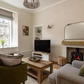 Cosy Callander One Bed Apartment Wood Burner and Free Parking