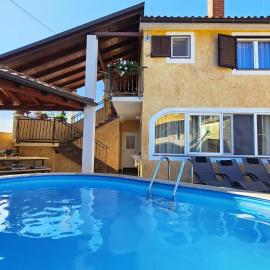 Beautiful Casa Milena with pool in Visnjan: Rapavel şehrinde bir otel