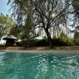 Logis Hôtel LE DAHU, hotel a Parigny