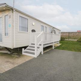 11, Beachfields