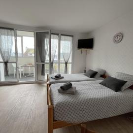 Studio spacieux, proche mer et thalasso, parking privé, hotel sa Roscoff