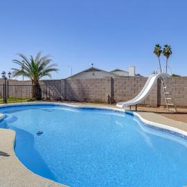 Snowbird Haven w/ Hot Tub! 3 Mi to Dtwn Chandler