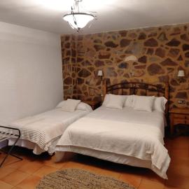 Hotel Rural La Posada de Lía โรงแรมในBerzocana