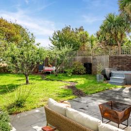 3 Bed in Milford On Sea oc-f33344