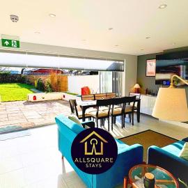 The Lockside By Allsquare Stays 5BDR Heathrow M4 M25 M3