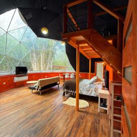 Domo ancud glamping, Hotel in Lechagua