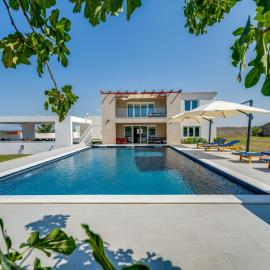 Villa Kotari in Zemunik Gornji - Haus für 10-12 Personen, hotel u gradu Simurina