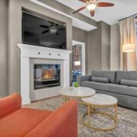 Amazing Downtown Apartment in Incredible Location!