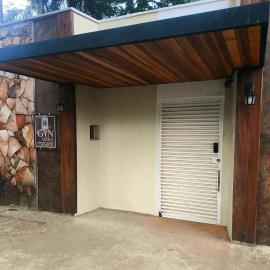 Gyn Suítes - Suítes novas e funcionais, hotel in Goiânia