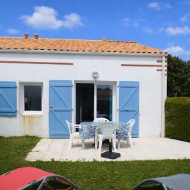Maison avec Piscine à La Faute-sur-Mer, Proche Plage - FR-1-476-162