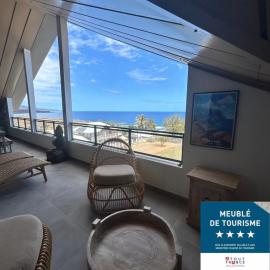 Suite 4 étoiles, Vue océan & jacuzzi privé-expérience Sunset, hotel in Trois Bassins