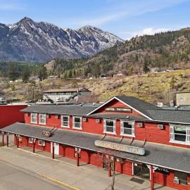 Lillooet Hotel Victoria, hotel u gradu Lillooet