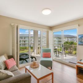 Saltlife by the Sea - Apartment in Salt Beach Resort by uHoliday - 2BR, 1BR and Hotel Room configurations available, hotel in Kingscliff