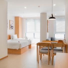 Viesnīca Bcons City Hotel pilsētā Dĩ An