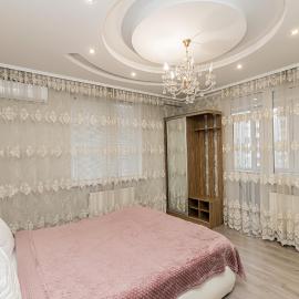 Spacious 72 m Apartment - Near Center & Hospitals - Fast WiFi - Self Check-in