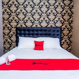 RedDoorz Syariah near Stasiun Gumilir Cilacap, hotel v destinácii Gumilir