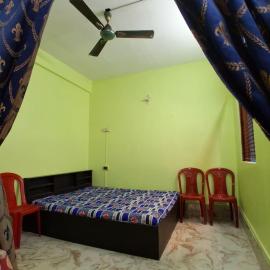 Flat for rent near VIP Road and Jessore Road kolkata, hotel in Nagarbazar