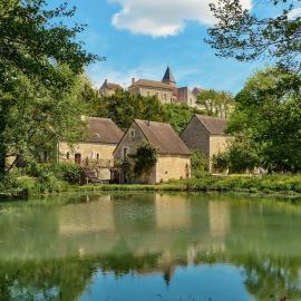 Water Mill - Private Lake - Fiber Wifi - Burgundy